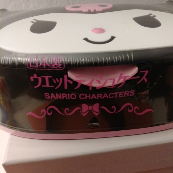 Kuromi wet wipe dispenser - Picture 3 of 4